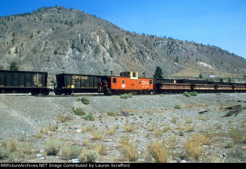 CN Caboose 78110